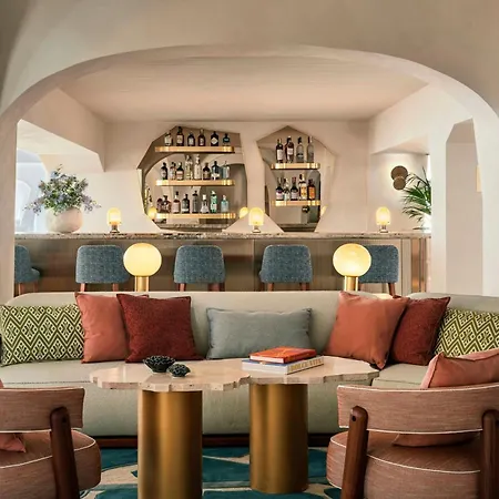 W Sardinia - Poltu Quatu 호텔