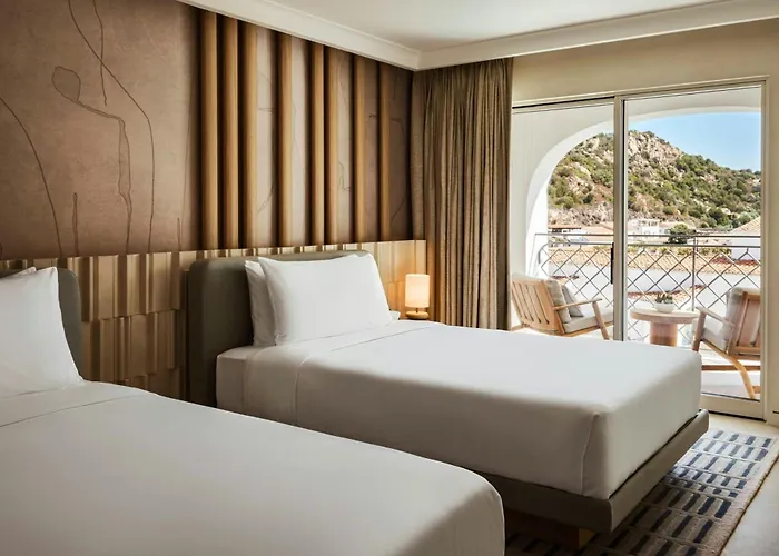W Sardinia - Poltu Quatu Hotel Porto Cervo