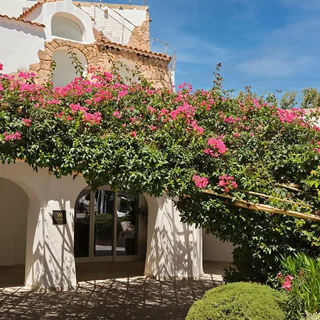 W Sardinia - Poltu Quatu Hotel 5*
