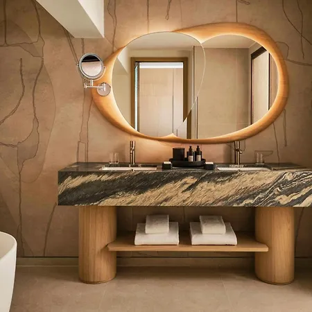 W Sardinia - Poltu Quatu Hotel